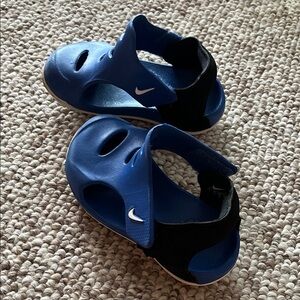 Nike Kids Black and Blue Sandals
